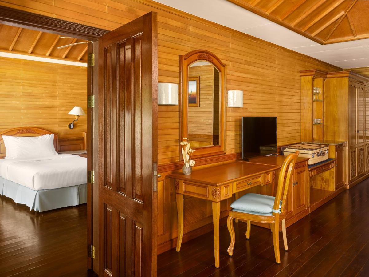 Royal Island Resort Maldives Dharavandhoo Exterior photo