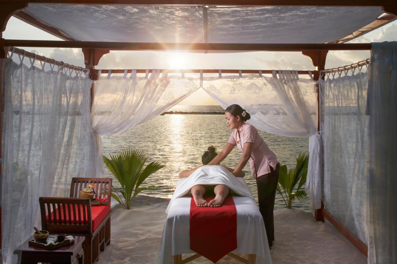 Royal Island Resort Maldives Dharavandhoo Exterior photo Spa at the Royal Island Resort and Spa