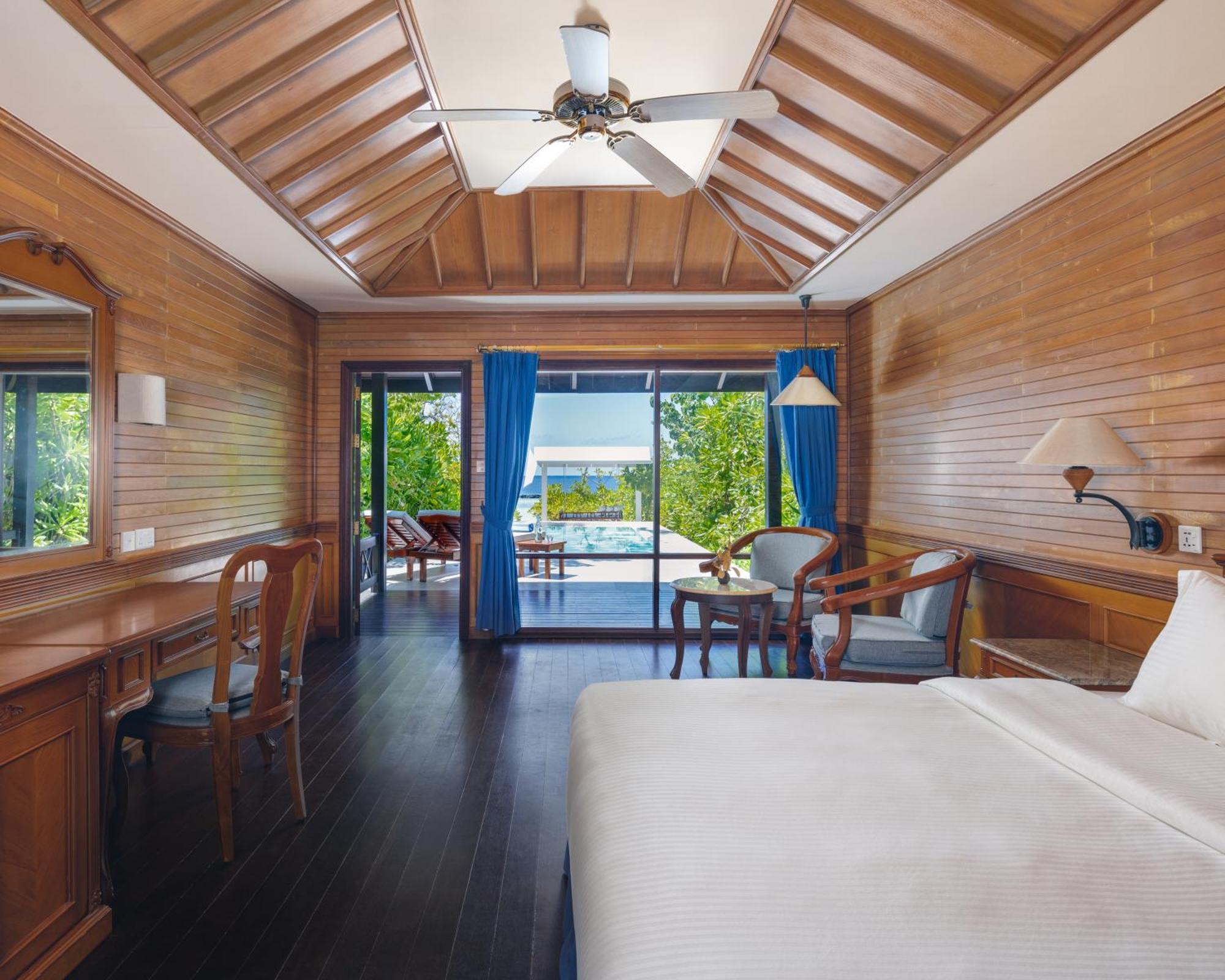 Royal Island Resort Maldives Dharavandhoo Exterior photo